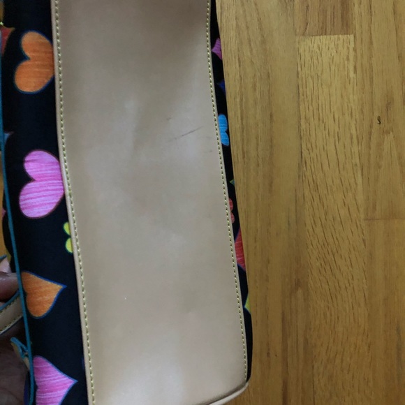 💙 DESIGNER HEARTS ARTWORK HAND BAG - Picture 5 of 11